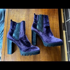 Report signature purple velvet boots
